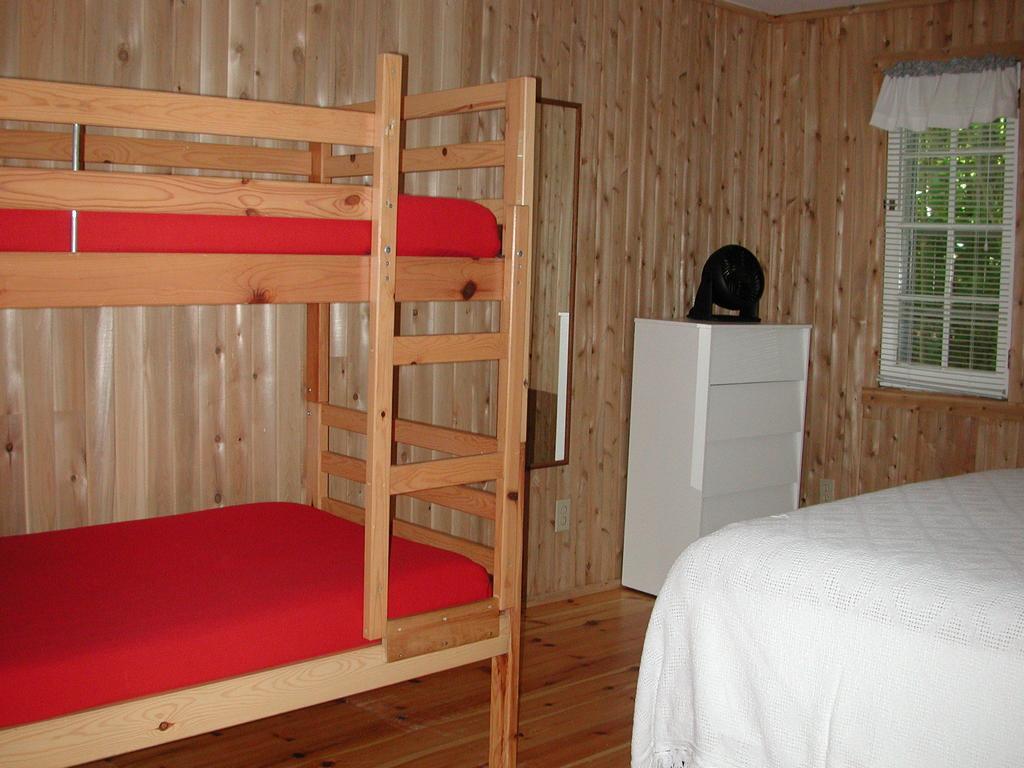 Birch Cliff Lodge On Baptiste Lake Highland Grove Pokoj fotografie