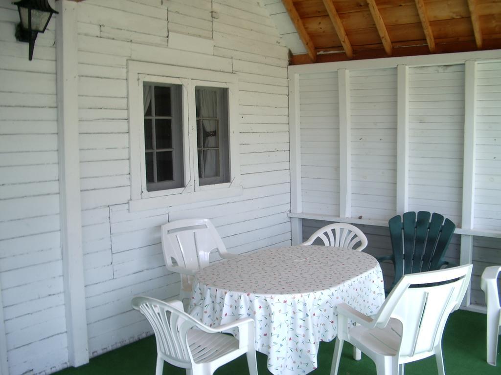 Birch Cliff Lodge On Baptiste Lake Highland Grove Pokoj fotografie