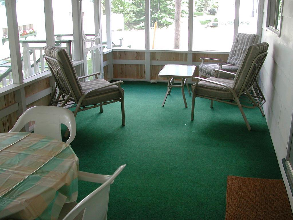 Birch Cliff Lodge On Baptiste Lake Highland Grove Pokoj fotografie