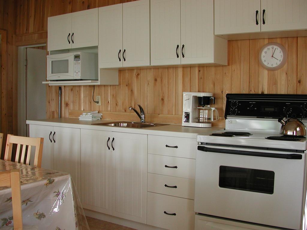 Birch Cliff Lodge On Baptiste Lake Highland Grove Pokoj fotografie