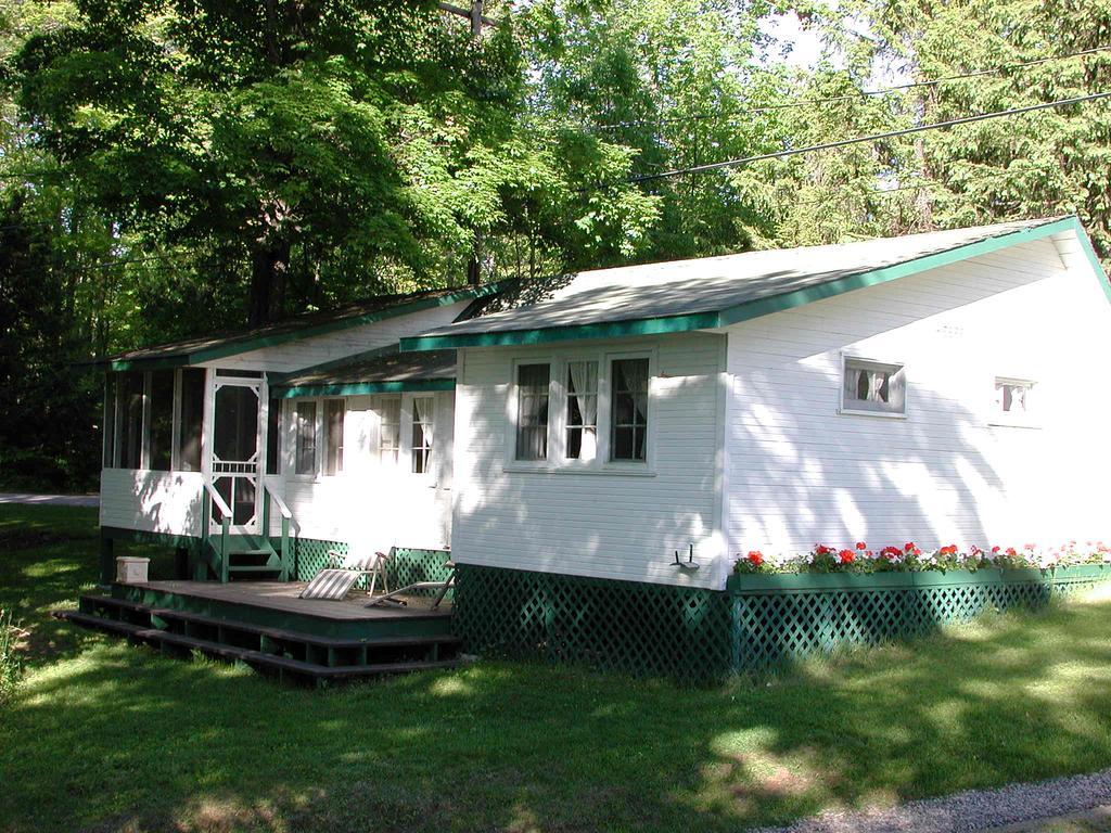 Birch Cliff Lodge On Baptiste Lake Highland Grove Pokoj fotografie