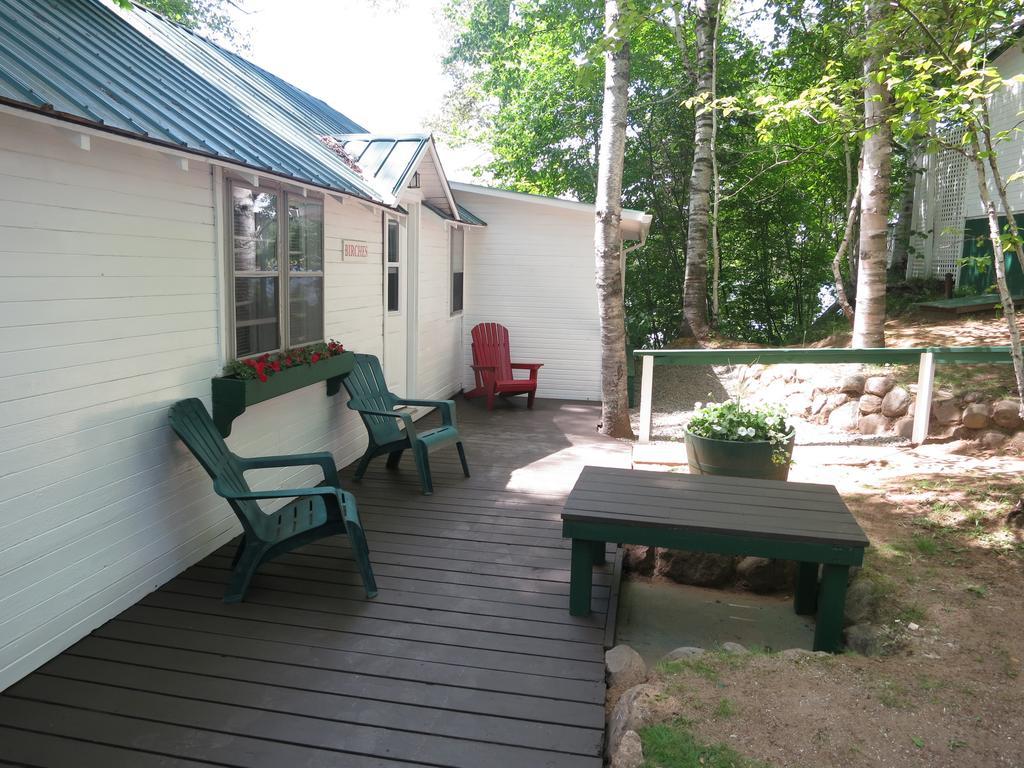 Birch Cliff Lodge On Baptiste Lake Highland Grove Exteriér fotografie