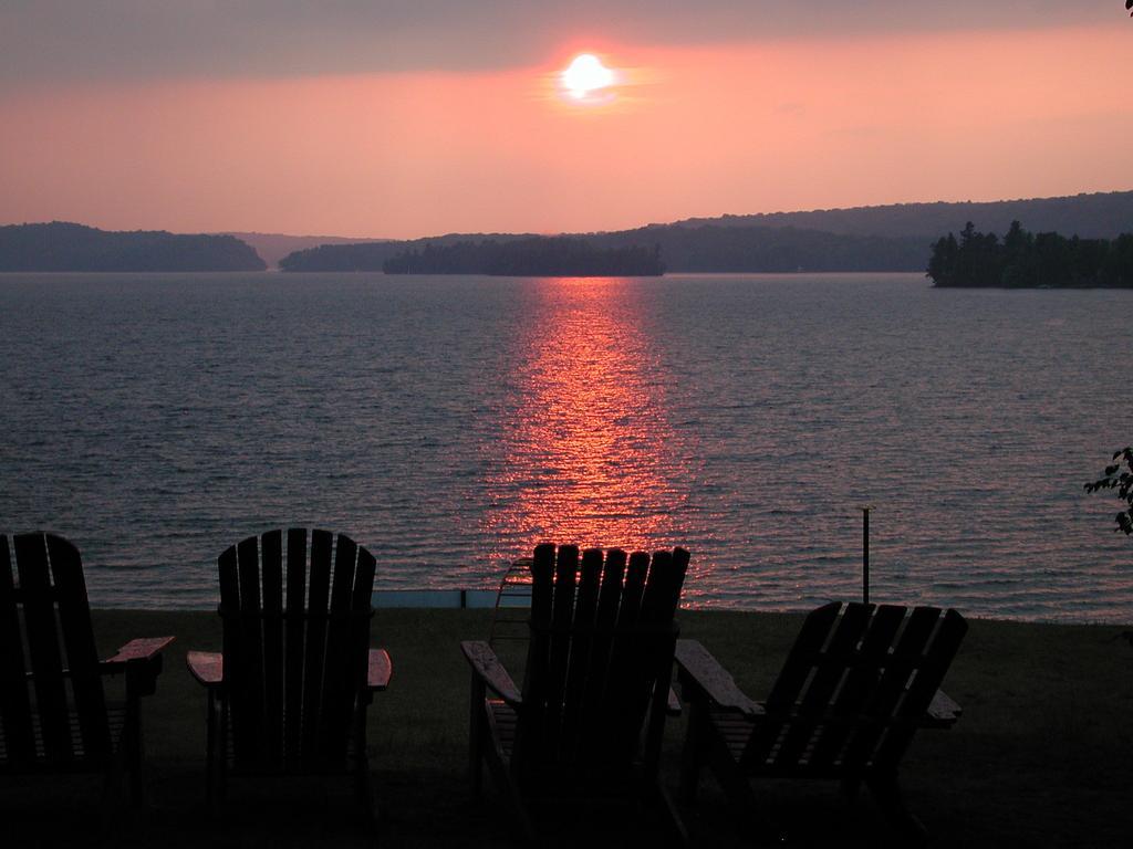 Birch Cliff Lodge On Baptiste Lake Highland Grove Exteriér fotografie