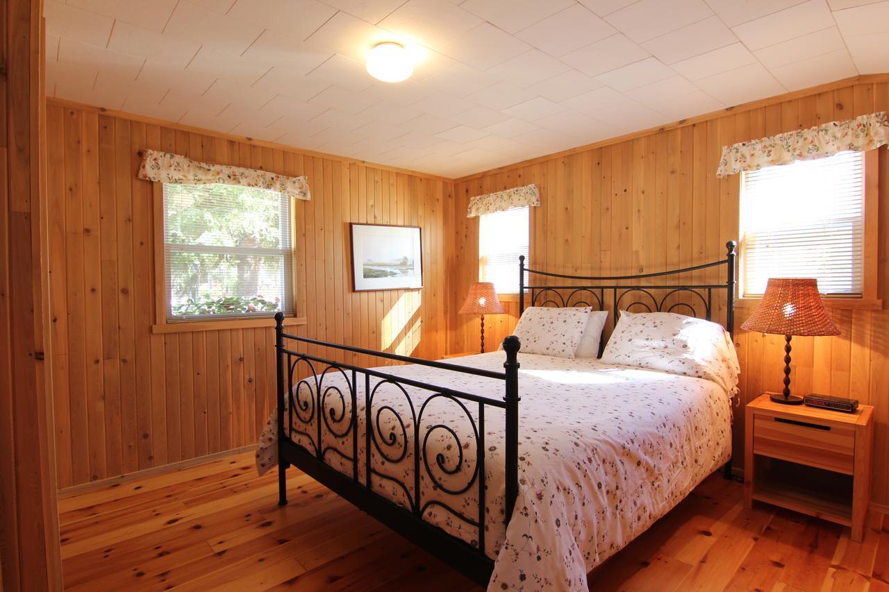 Birch Cliff Lodge On Baptiste Lake Highland Grove Exteriér fotografie