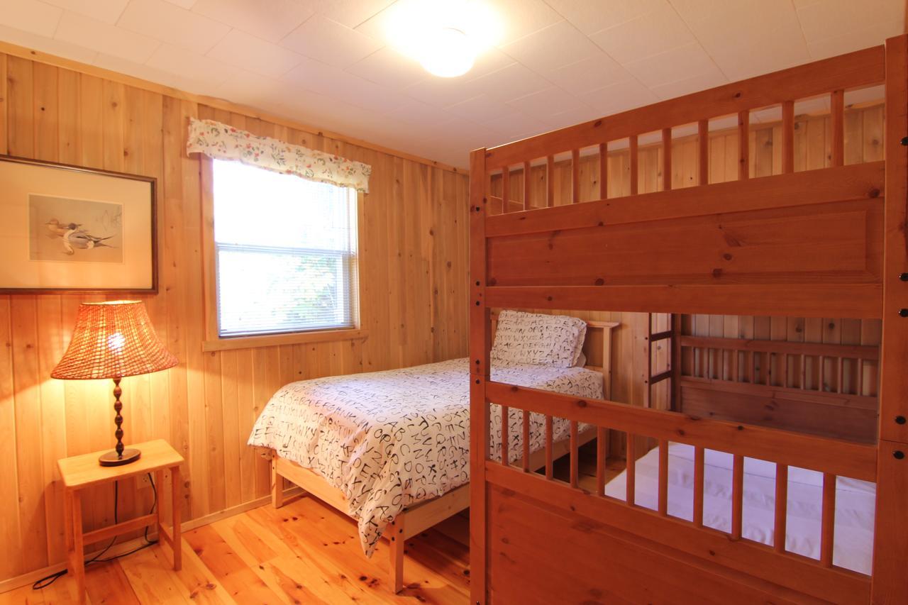 Birch Cliff Lodge On Baptiste Lake Highland Grove Exteriér fotografie