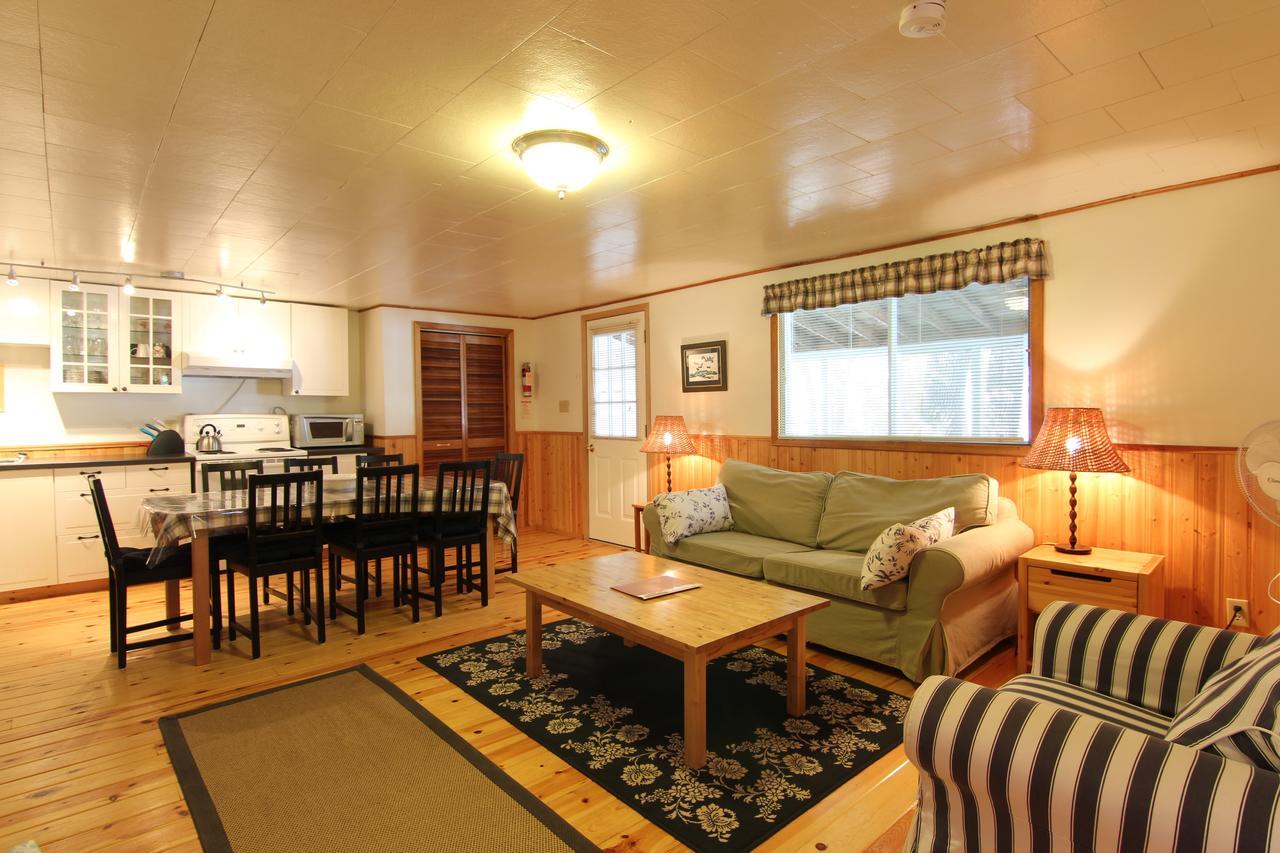 Birch Cliff Lodge On Baptiste Lake Highland Grove Exteriér fotografie